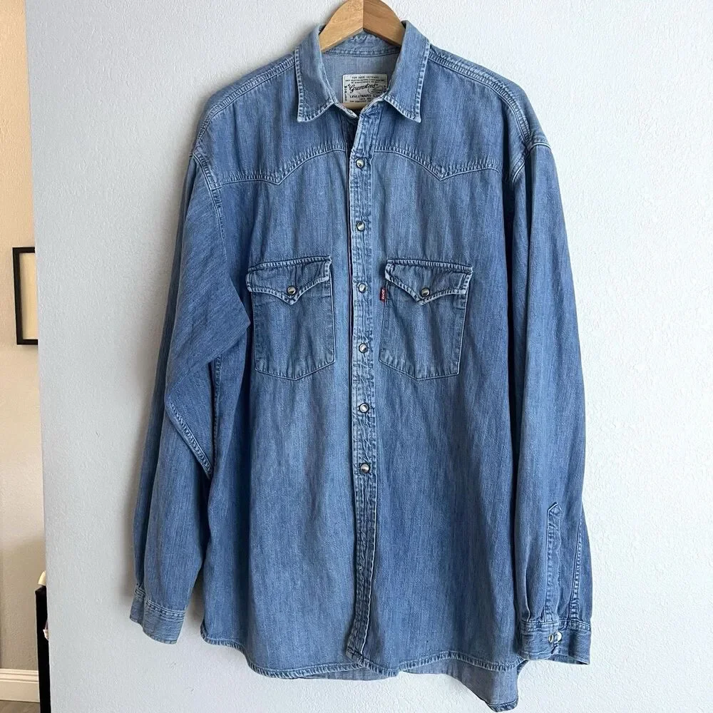 Vintage 90s Levi's Men's Denim Western Snap Shirt Cowboy Americana XL